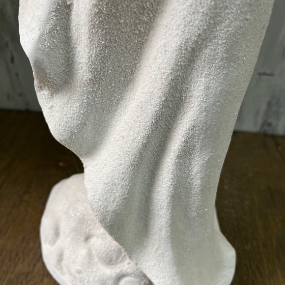 Elegant White Angel Figurine - Picture 7 of 7